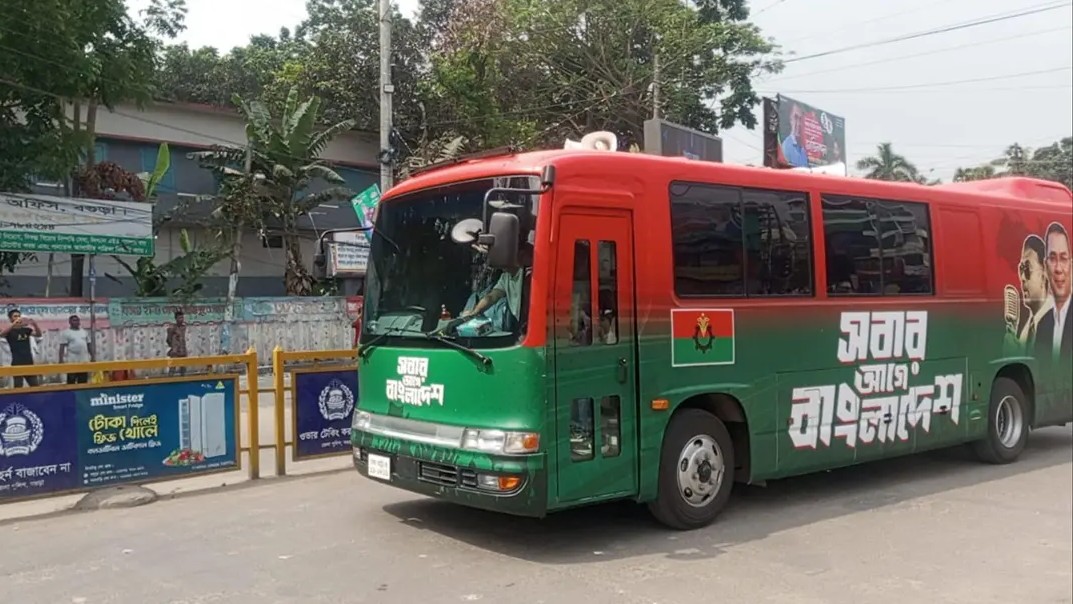 বগুড়ায় পৌঁছেছেন প্রধানমন্ত্রী